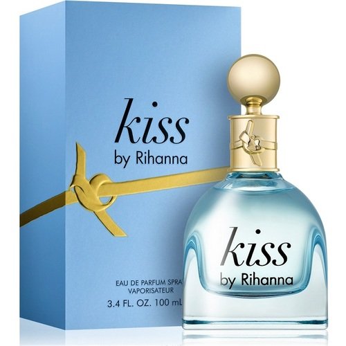 RIHANNA KISS